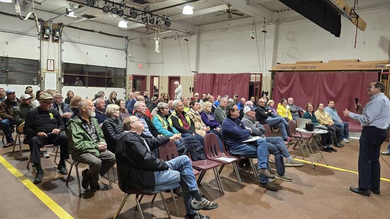 Bob Mulshine speaks to Bradford Woods residents
